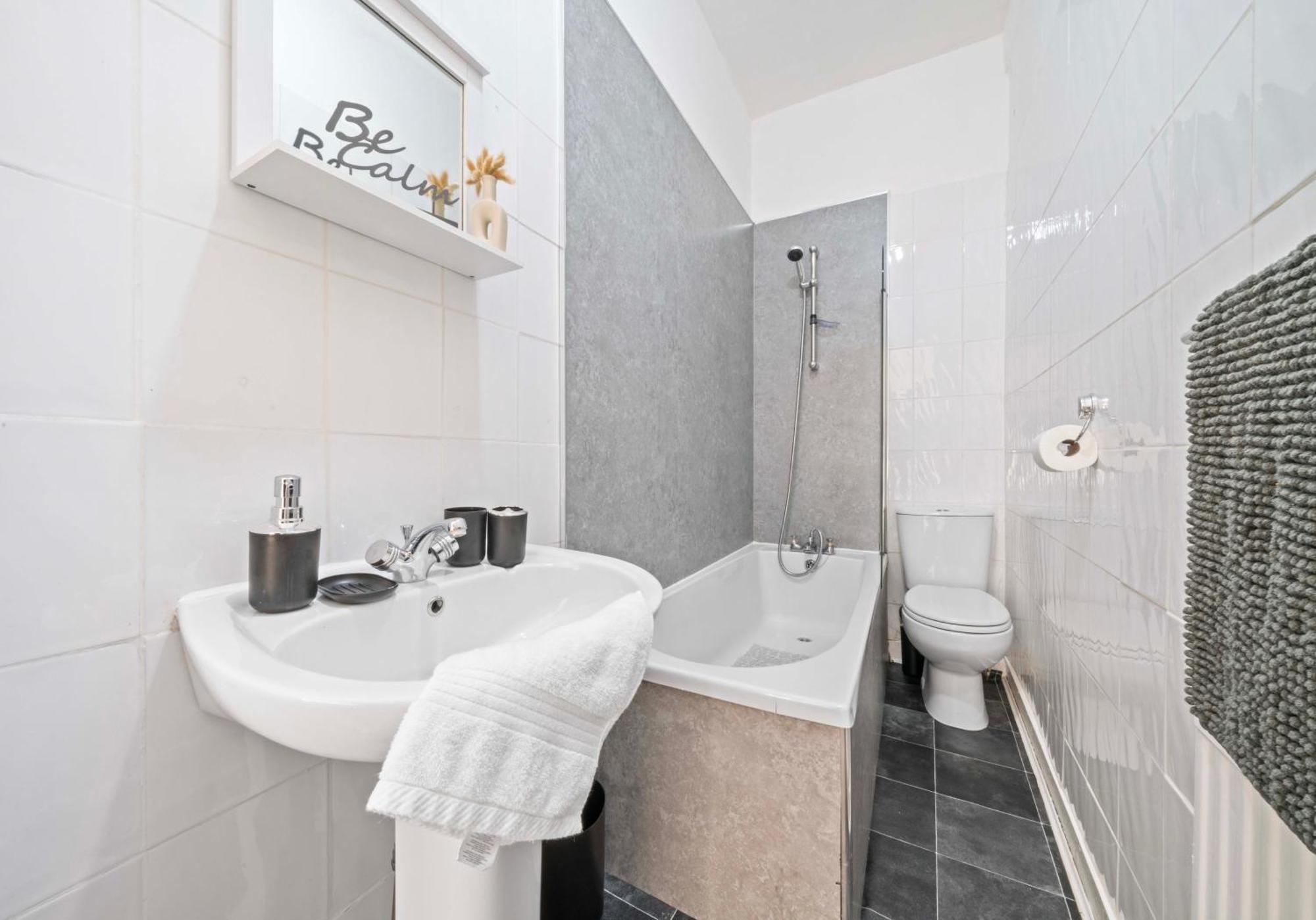 Alexander Apartment By Klass Living Coatbridge Esterno foto